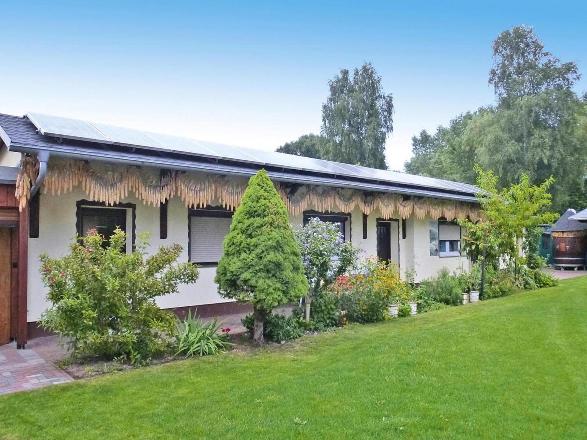 Bungalow in Lübben with parking space Exterior foto